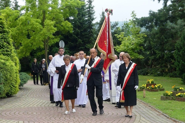 Uroczystości pogrzebowe śp. ks. Franciszka Płonki na os. Karpackim w Bielsku-Białej