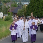 Ostatnie pożegnanie ks. prał. Franciszka Płonki w rodzinnym Zarzeczu