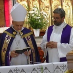 Ostatnie pożegnanie ks. prał. Franciszka Płonki w rodzinnym Zarzeczu