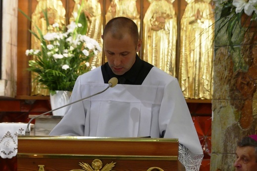 Ostatnie pożegnanie ks. prał. Franciszka Płonki w rodzinnym Zarzeczu