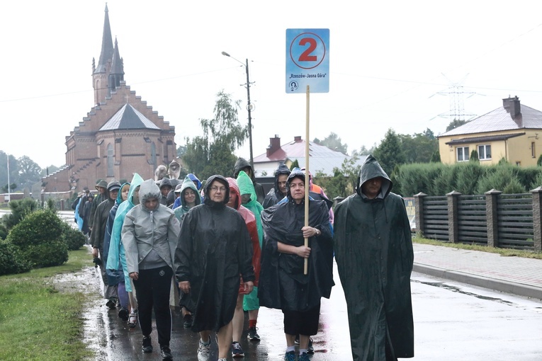 Pielgrzymi rzeszowscy w Ociece