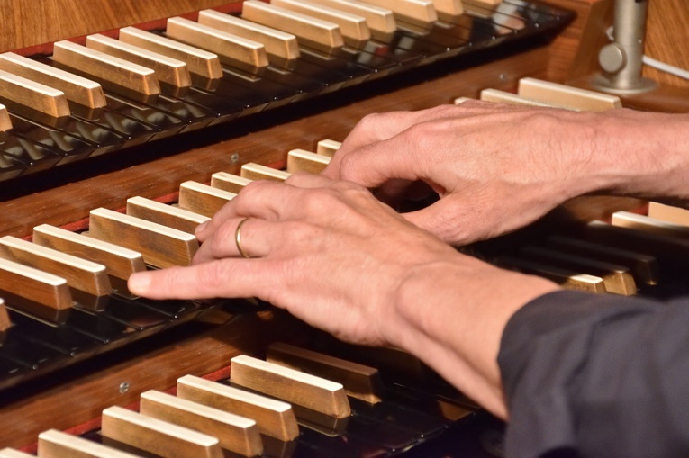 VIII Międzynarodowy Festiwal Muzyki Organowej w Zukowie