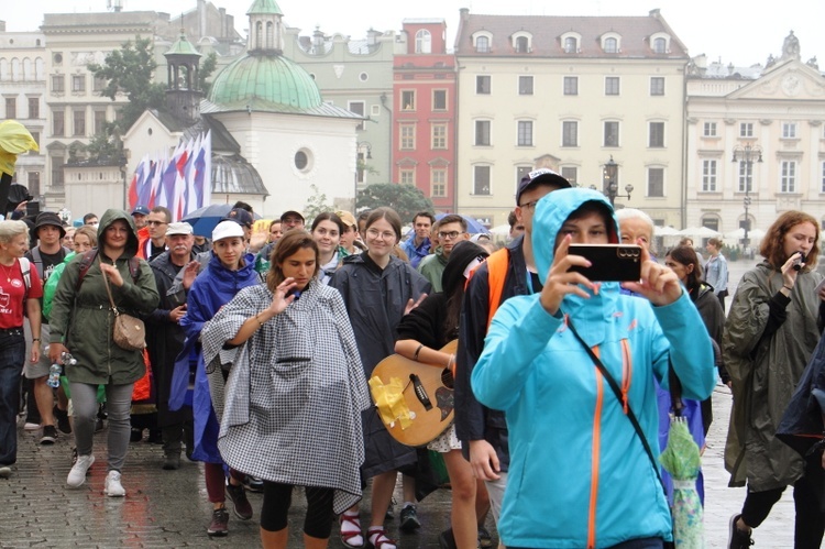 Wyjście 43. Pieszej Pielgrzymki Krakowskiej z Wawelu na Jasną Górę