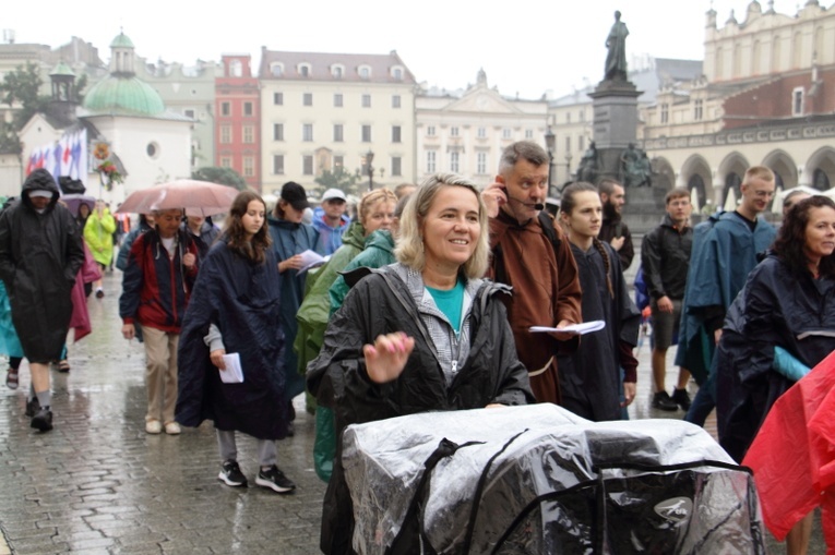 Wyjście 43. Pieszej Pielgrzymki Krakowskiej z Wawelu na Jasną Górę