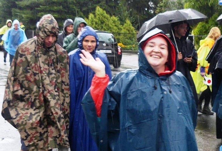 Grupy 1/5 - z Bielska-Białej Hałcnowa na Jasną Górę - 2023