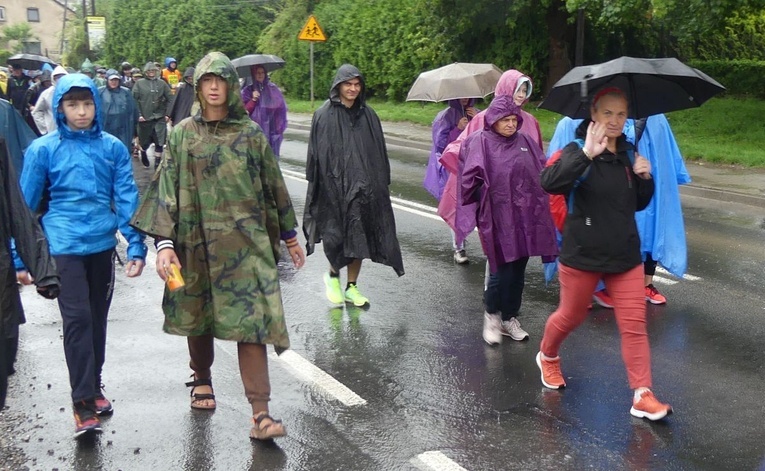 Grupy 3./4. - z Bielska-Białej Hałcnowa na Jasną Górę - 2023