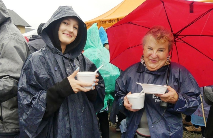 Gościna pielgrzymów hałcnowskich w Wilamowicach - 2023