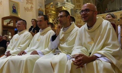 Podczas Mszy św. inaugurującej w bazylice hałcnowskiej 32. Pieszą Pielgrzymkę Diecezji Bielsko-Żywieckiej na Jasną Górę.