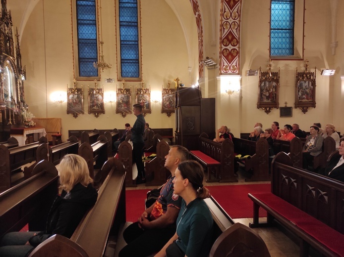 Z Kąclowej na Jasną Górę