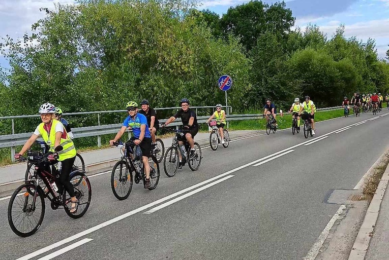 Z Kąclowej na Jasną Górę
