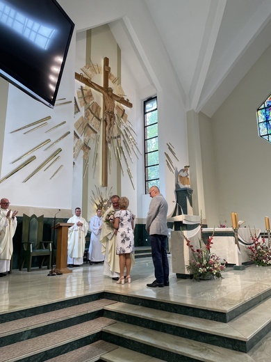 Jubileusz 16. rocznicy koronacji figury Matki Bożej Saletyńskiej