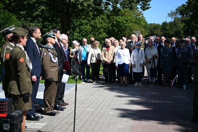 Odsłonięcie pomnika ofiar NKWD w Kołobrzegu