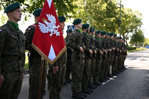 Odsłonięcie pomnika ofiar NKWD w Kołobrzegu