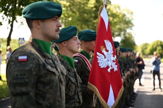 Odsłonięcie pomnika ofiar NKWD w Kołobrzegu