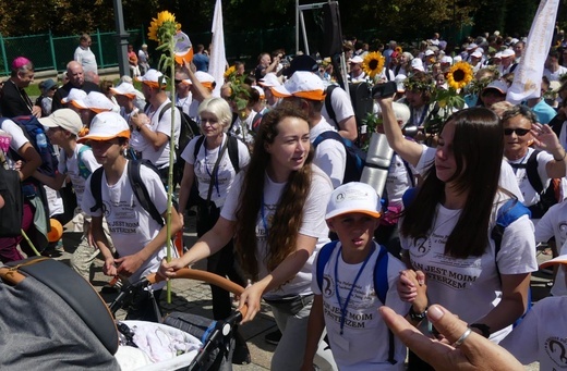 Powitanie 21. Pielgrzymki Pieszej Dekanatu Czechowickiego na Jasnej Górze - 2023