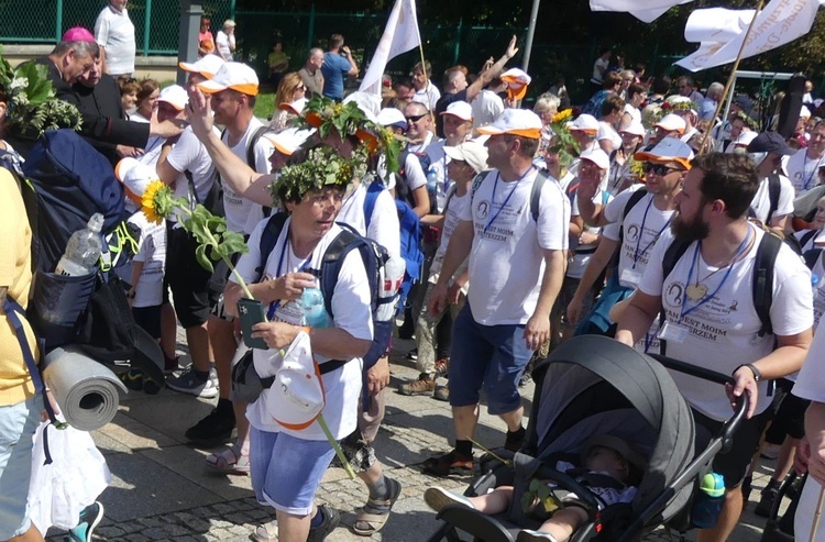 Powitanie 21. Pielgrzymki Pieszej Dekanatu Czechowickiego na Jasnej Górze - 2023