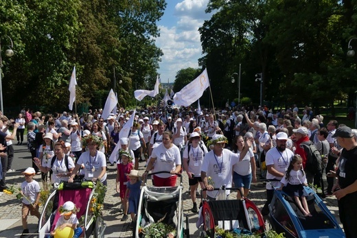 Powitanie 21. Pielgrzymki Pieszej Dekanatu Czechowickiego na Jasnej Górze - 2023