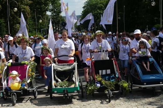 Powitanie 21. Pielgrzymki Pieszej Dekanatu Czechowickiego na Jasnej Górze - 2023