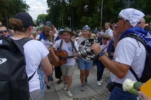 Powitanie 32. Pieszej Pielgrzymki Diecezji Bielsko-Żywieckiej na Jasnej Górze - 2023