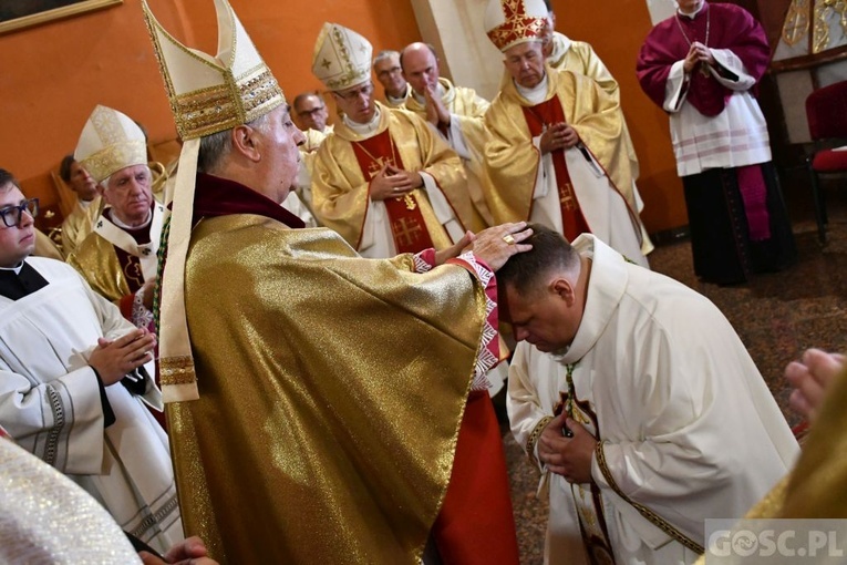 Minęła rocznica sakry bp. Adriana Puta