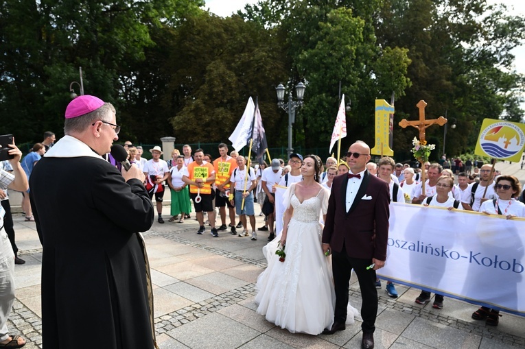 Wejście pieszej pielgrzymki na Jasną Górę