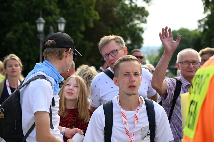 Wejście pieszej pielgrzymki na Jasną Górę