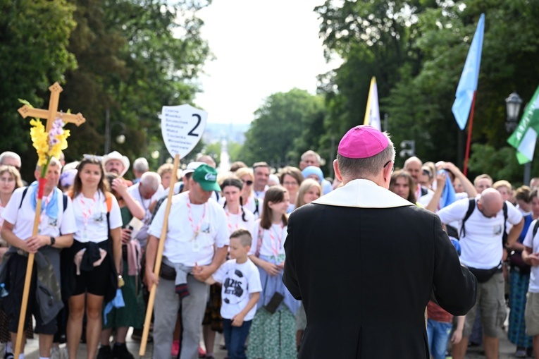 Wejście pieszej pielgrzymki na Jasną Górę
