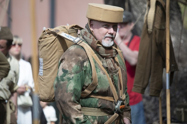 Rekonstruktorzy na otwarciu Muzeum Wojska Polskiego