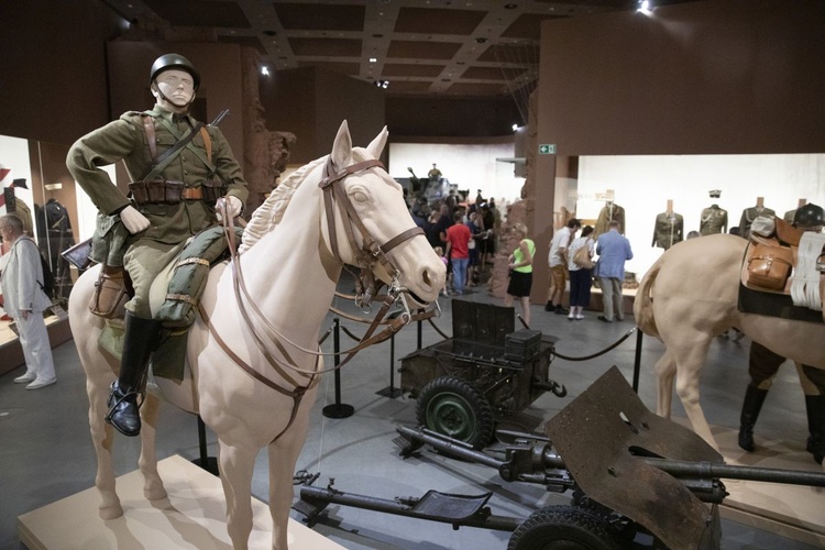 Bogu i Ojczyźnie. Muzeum Wojska Polskiego na Cytadeli