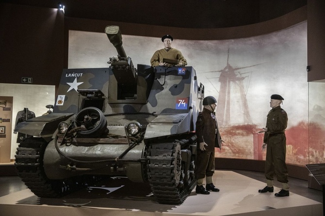 Bogu i Ojczyźnie. Muzeum Wojska Polskiego na Cytadeli