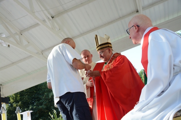 Pielgrzymkowa Eucharystia w Kamieniu Śląskim