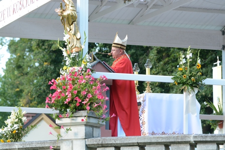 Pielgrzymkowa Eucharystia w Kamieniu Śląskim