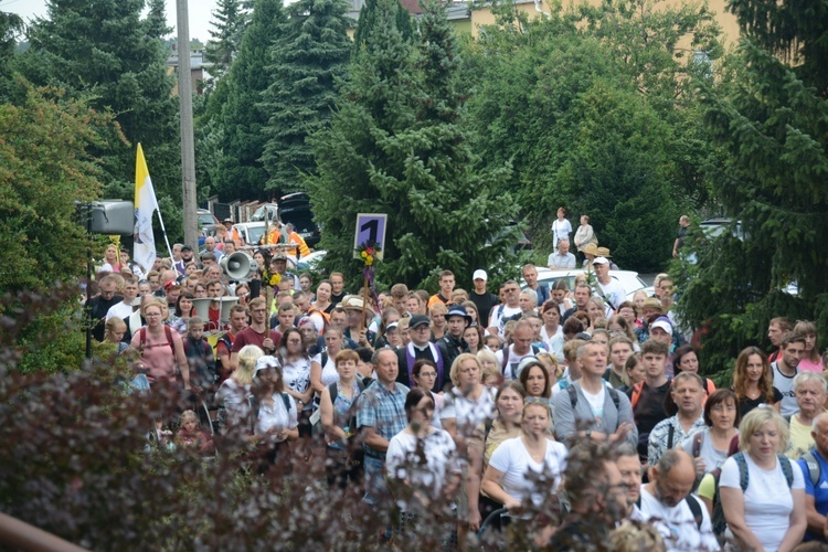 Biskup Waldemar wyprawił w drogę strumień opolski