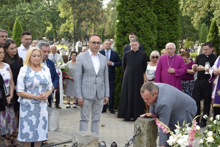 10. rocznica śmierci ks. M. Iwanickiego 