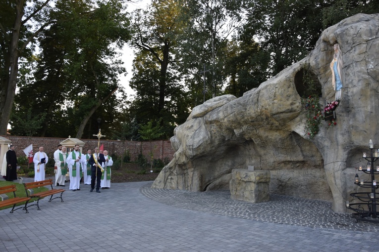 10. rocznica śmierci ks. M. Iwanickiego 