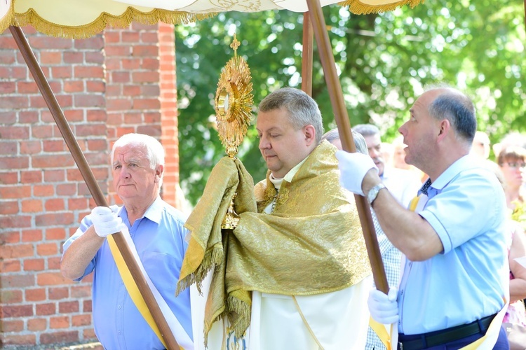 Szczytno. Odpust i jubileusz parafii Wniebowzięcia NMP