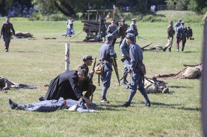 Bolszewika goń, goń, goń. Rekonstrukcja Cudu nad Wisłą