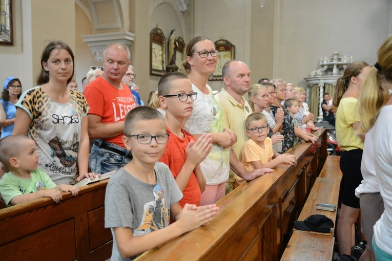 Pielgrzymkowa Eucharystia w Strzelcach Opolskich