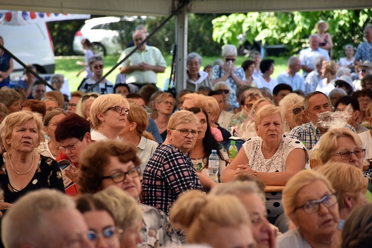 Archidiecezjalna Pielgrzymka Żywego Różańca do Henrykowa 2023