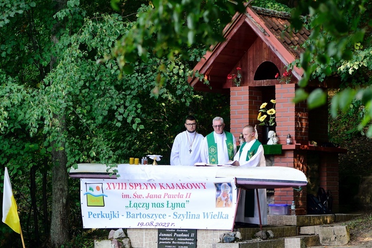 Bartoszyce. Spływ Kajakowy im. św. Jana Pawła II