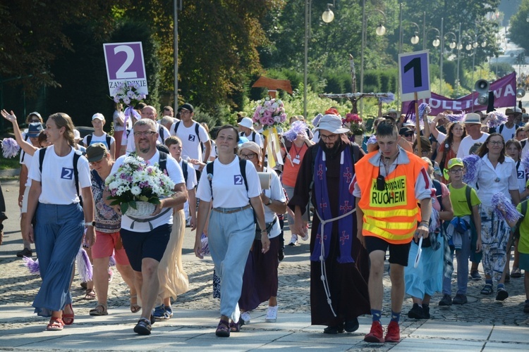 Wejście na Jasną Górę - część 1