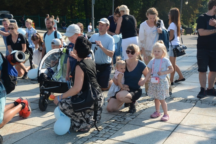 Wejście na Jasną Górę - część 1