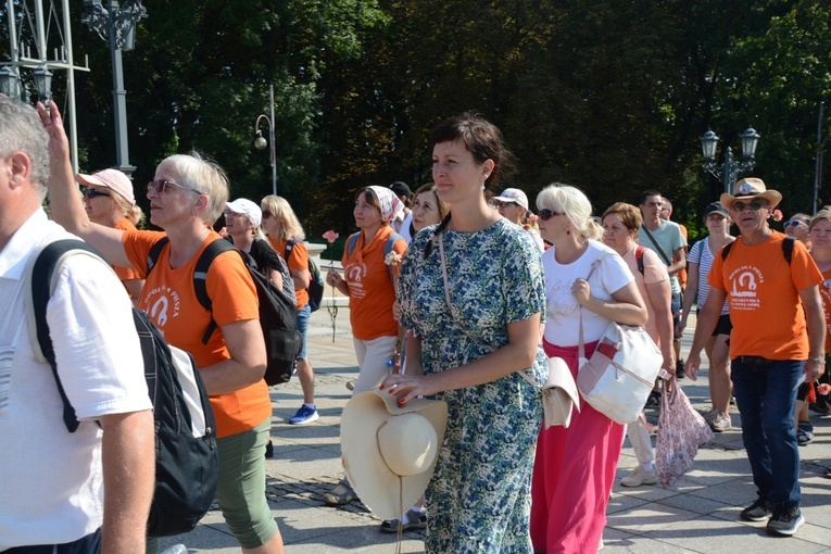 Wejście na Jasną Górę - część 3