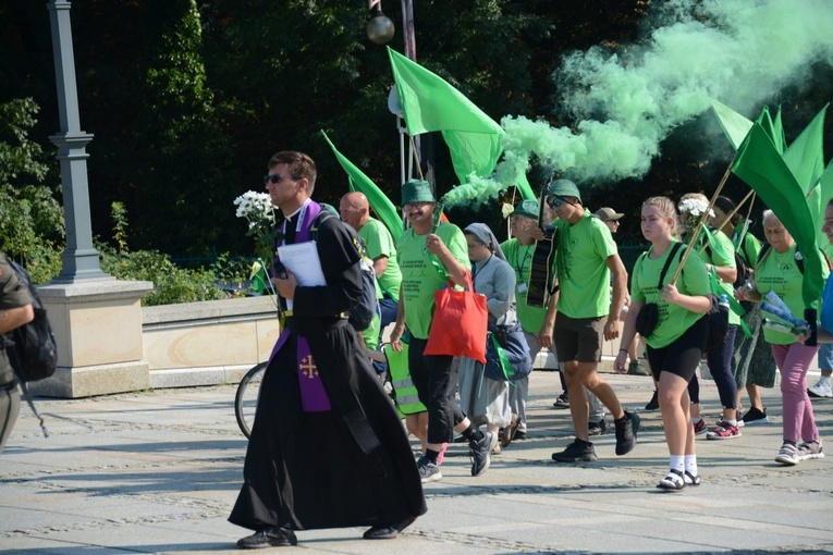 Wejście na Jasną Górę - część 3