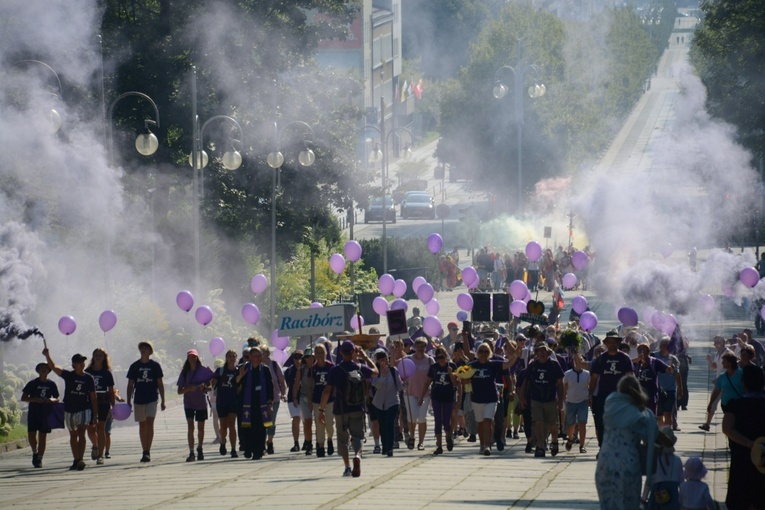 Wejście na Jasną Górę - część 3
