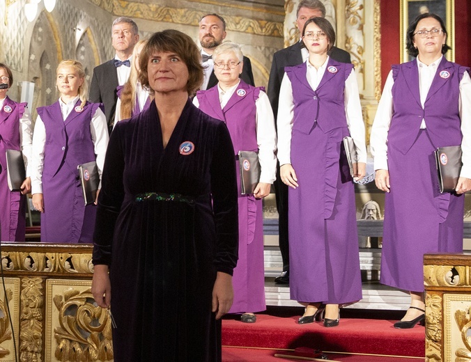 Chóry polonijne w Białogardzie, cz. 1