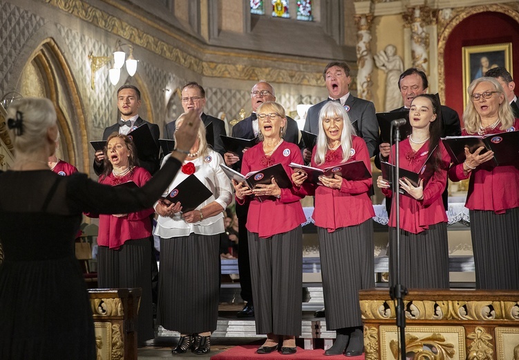 Chóry polonijne w Białogardzie, cz. 1