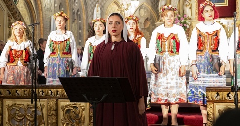 Chóry Polonijne w Białogardzie, cz. 2