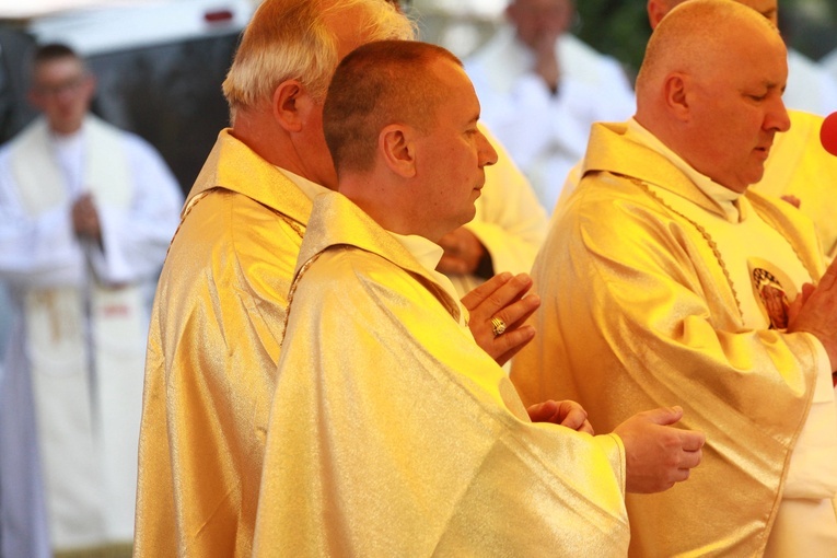 Msza św. w Proszowicach