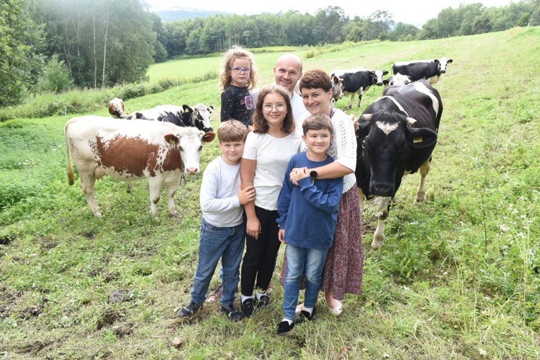 Białogrzbiete w Ciężkowicach